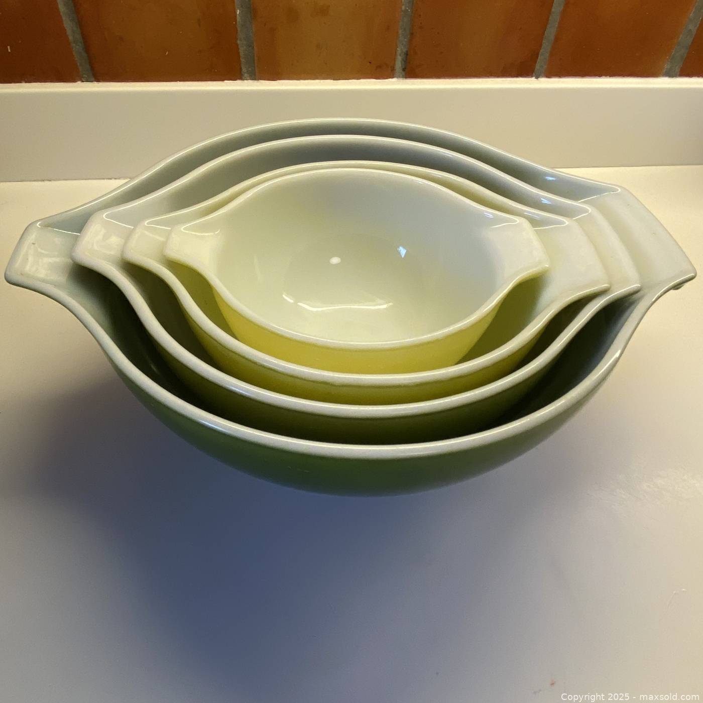 Pyrex Verde Cinderella nesting bowls, set of 4 | Maxsold